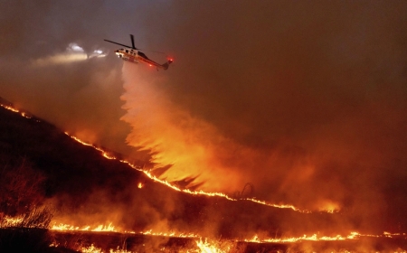 Los Angeles fire engulfs world's largest battery plant