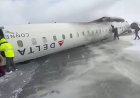 A passenger plane overturned during landing at the airport in Toronto, Canada  Web Desk