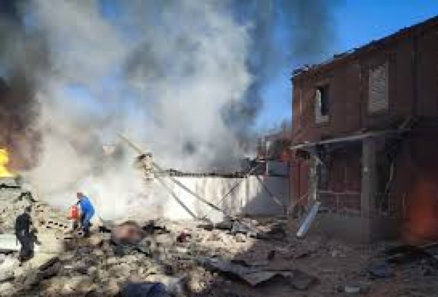 Russian airstrike on Ukraine, several killed