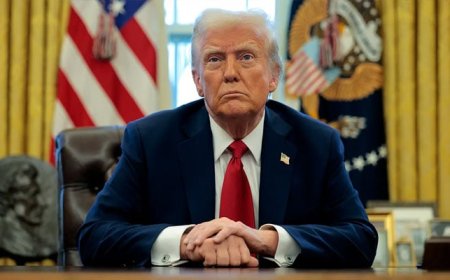 Donald Trump freezes all military aid to Ukraine