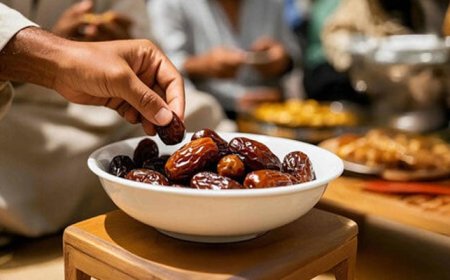 In which country is the longest fast in the world and for how many hours?