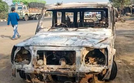 विवादित वक्फ संशोधन विधेयक के खिलाफ प्रदर्शन, पुलिस फायरिंग में पिता-पुत्र समेत 3 लोगों की मौत