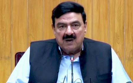 پاک فضائیہ نے بھارت کے دانت کھٹے کر دیئے: شیخ رشید احمد