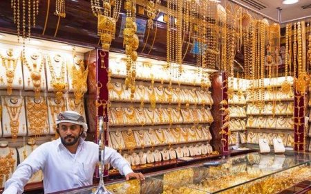 سونے کی قیمت گِر گئی، کیا یہ خریداری کا اچھا موقع ہے؟