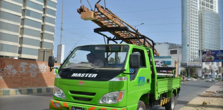 کراچی : کے الیکٹرک کی گاڑی نے 2 بچوں کو کچل ڈالا