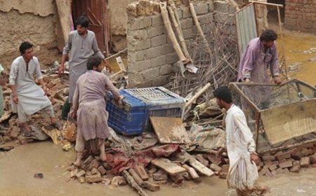 ملک کے مختلف حصوں میں موسلادھار بارش سے تباہی کا سلسلہ جاری