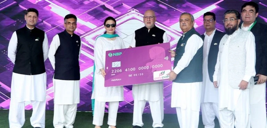 خواتین کے لیے پہلی بار ’’پنک ڈیبٹ کارڈ‘‘ متعارف، فوائد جانیے