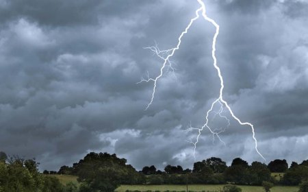 طوفان کب اور کن کن علاقوں میں آئے گا؟ محکمہ موسمیات نے خبردار کر دیا۔