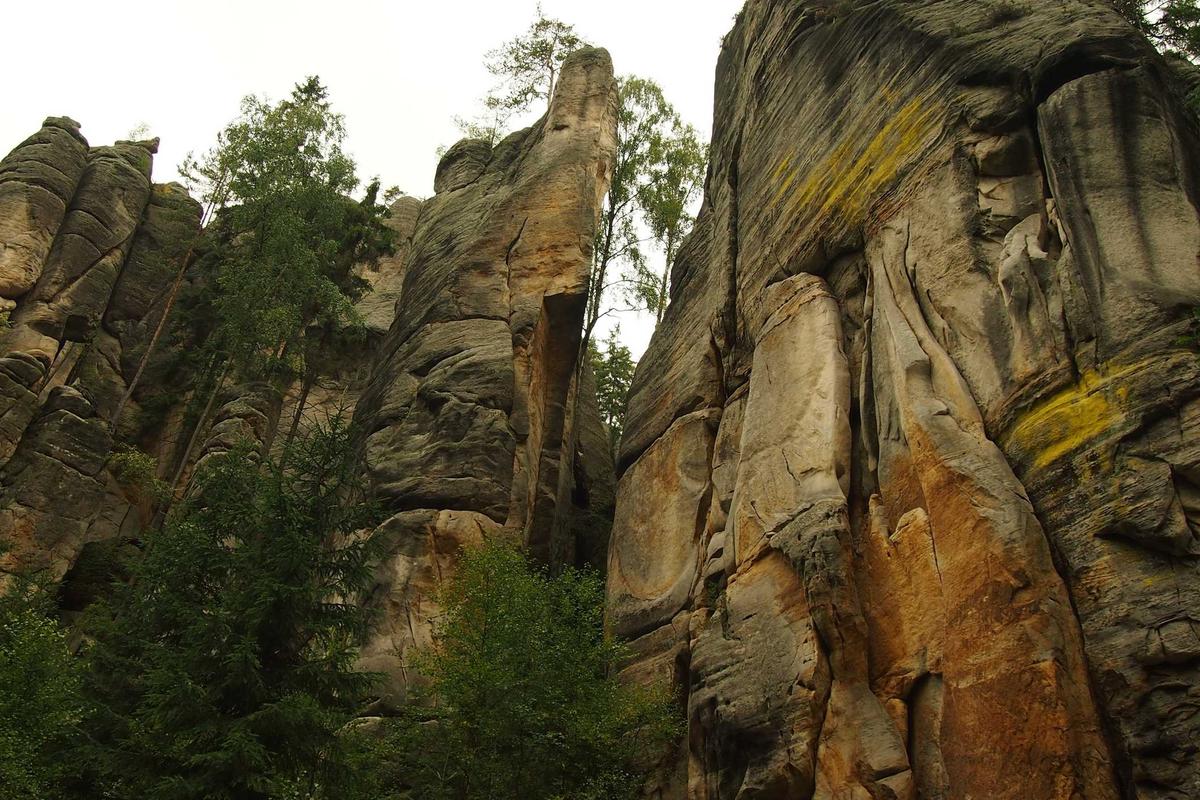 Bikin Heboh Akhir Tahun! 5 Game Mobile Terbaru 2025 yang Wajib Kamu Coba (Online & Offline) – IndoGamers